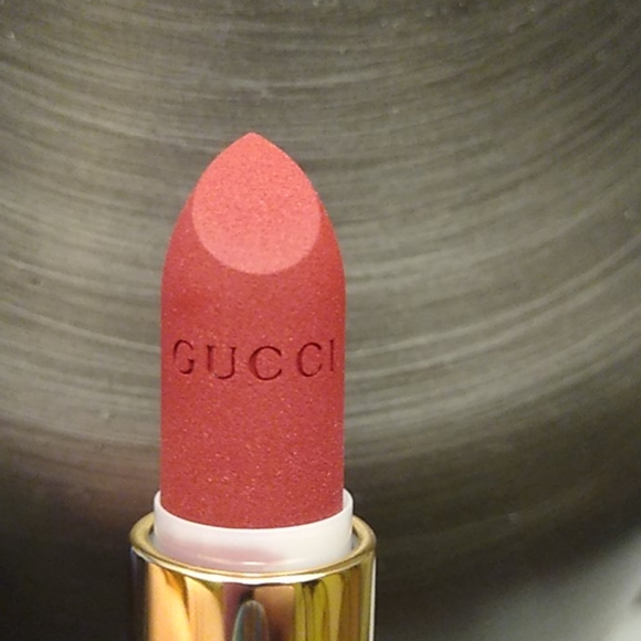 gucci lipstick 504